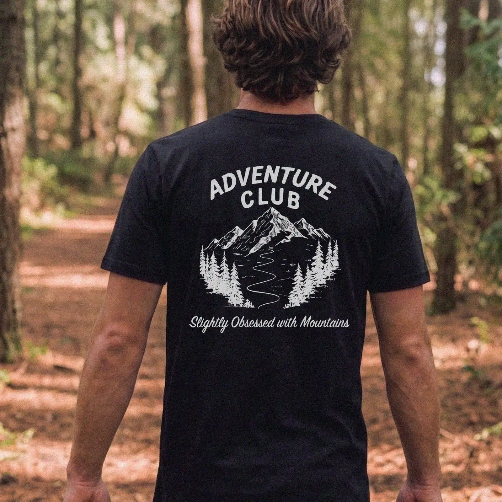 Outdoor Adventure Club - เสื้อยืดเดินป่าภูเขา Adventure Club เสื้อผ้ากลางแจ้งที่ยั่งยืนสำหรับผู้ชาย สไตล์วินเทจ ผ่านการซักแล้ว