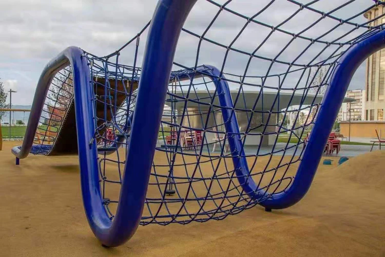 โครงสร้างปีนป่ายเชือกกลางแจ้งส - Outdoor Adventure Course บทวิจารณ์และราคา
